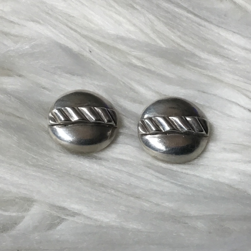 Whitney Kelly Vintage 925 Button Post Earrings - Picture 2 of 4